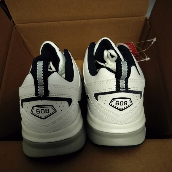 NWT New Balance 608 - Sz 11.5 Xwide - Picture 6 of 7
